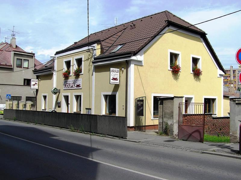 Penzion Coupe Příbram Esterno foto